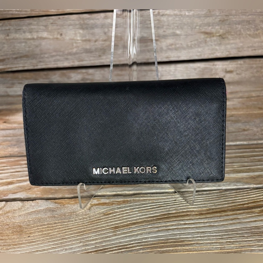 Michael Kors Wallet Black with Logo {READ}